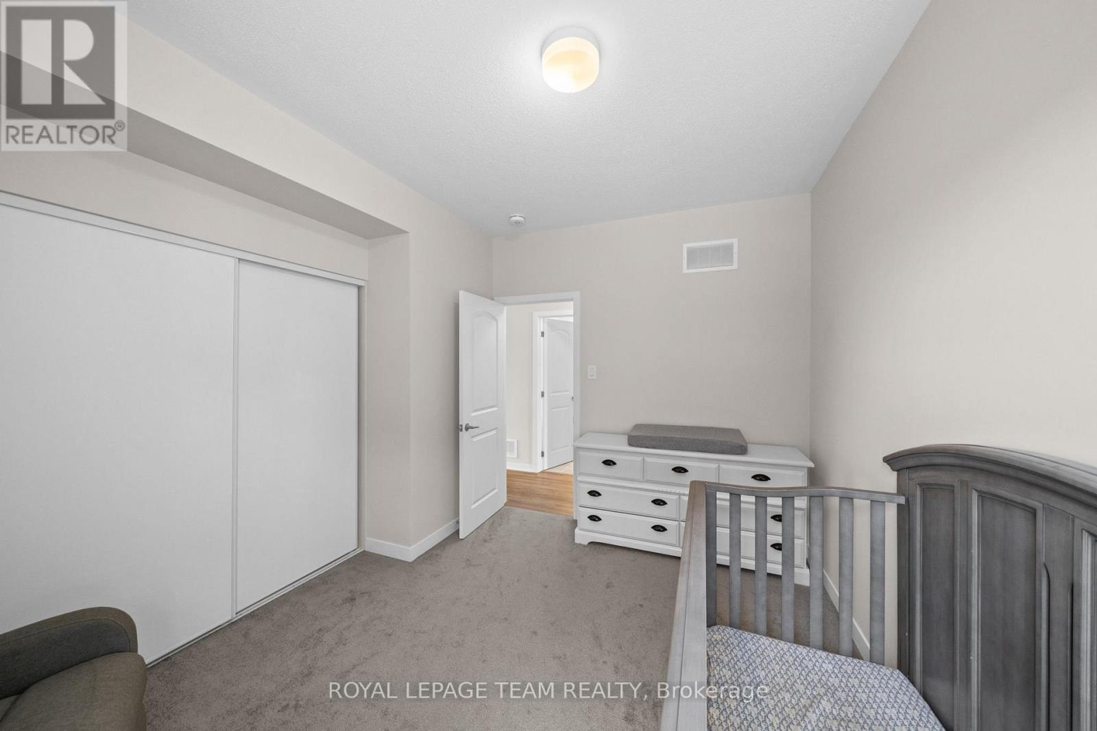 722 PARNIAN PRIVATE — photo 19