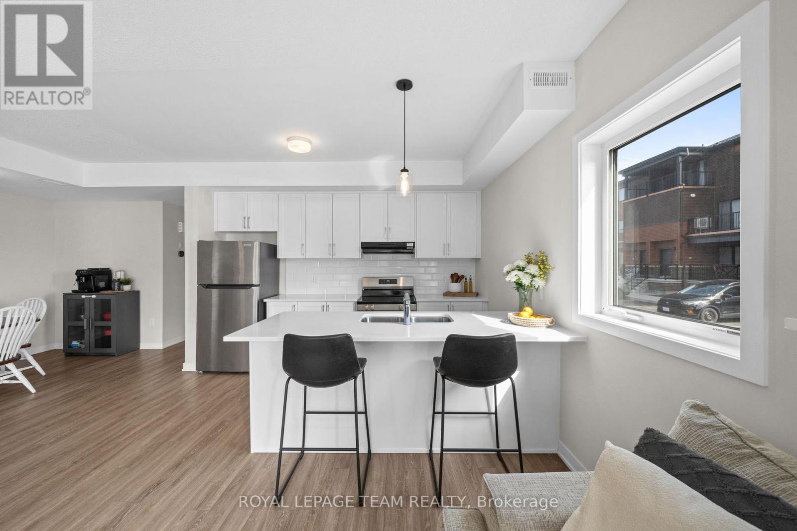 722 PARNIAN PRIVATE — photo 9