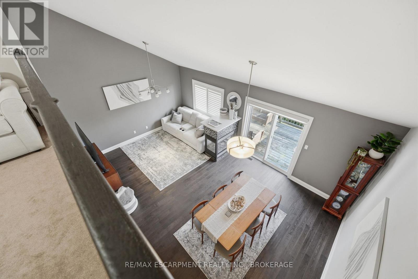 #26 7 GIBSON PLACE - 27