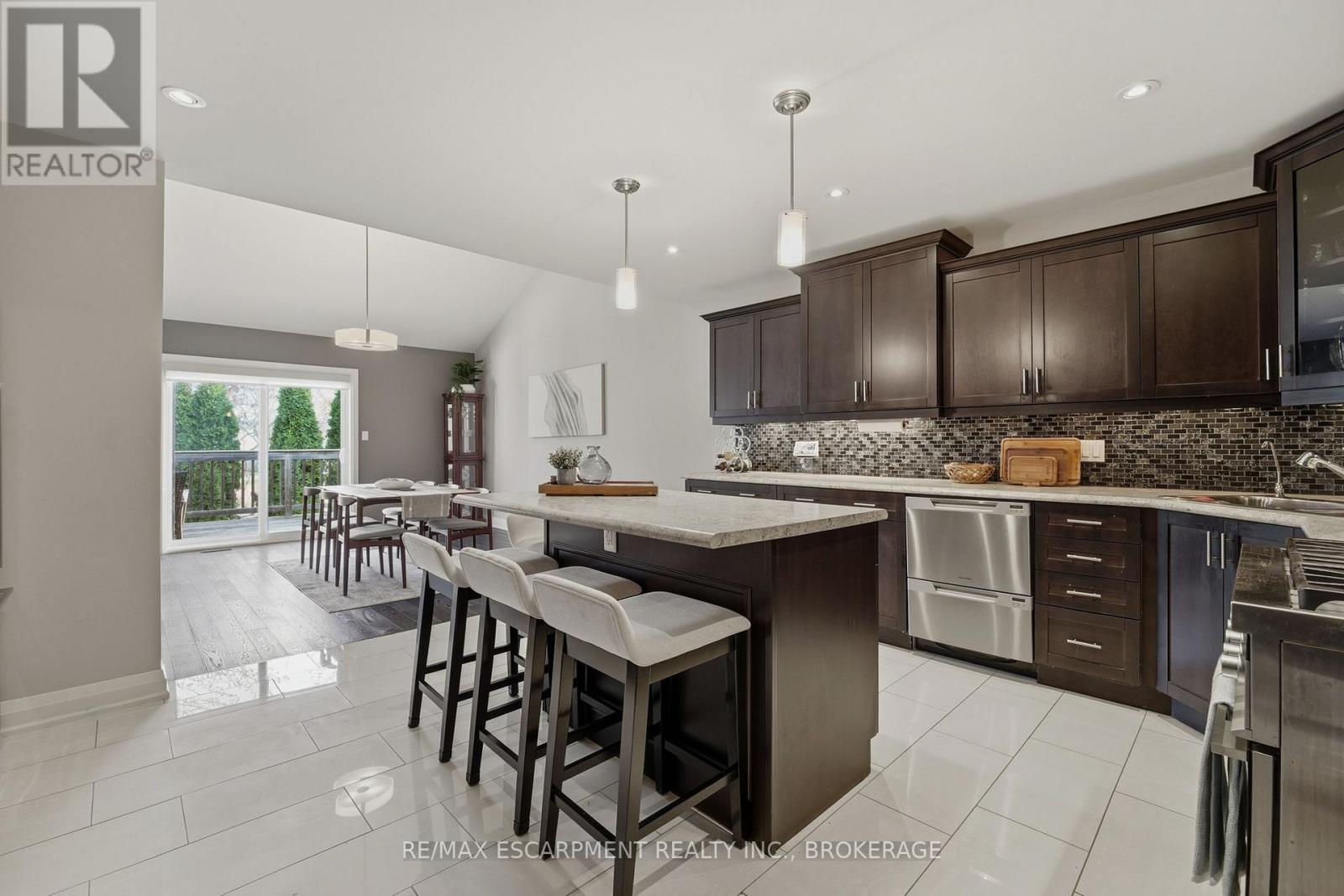 #26 7 GIBSON PLACE - 8