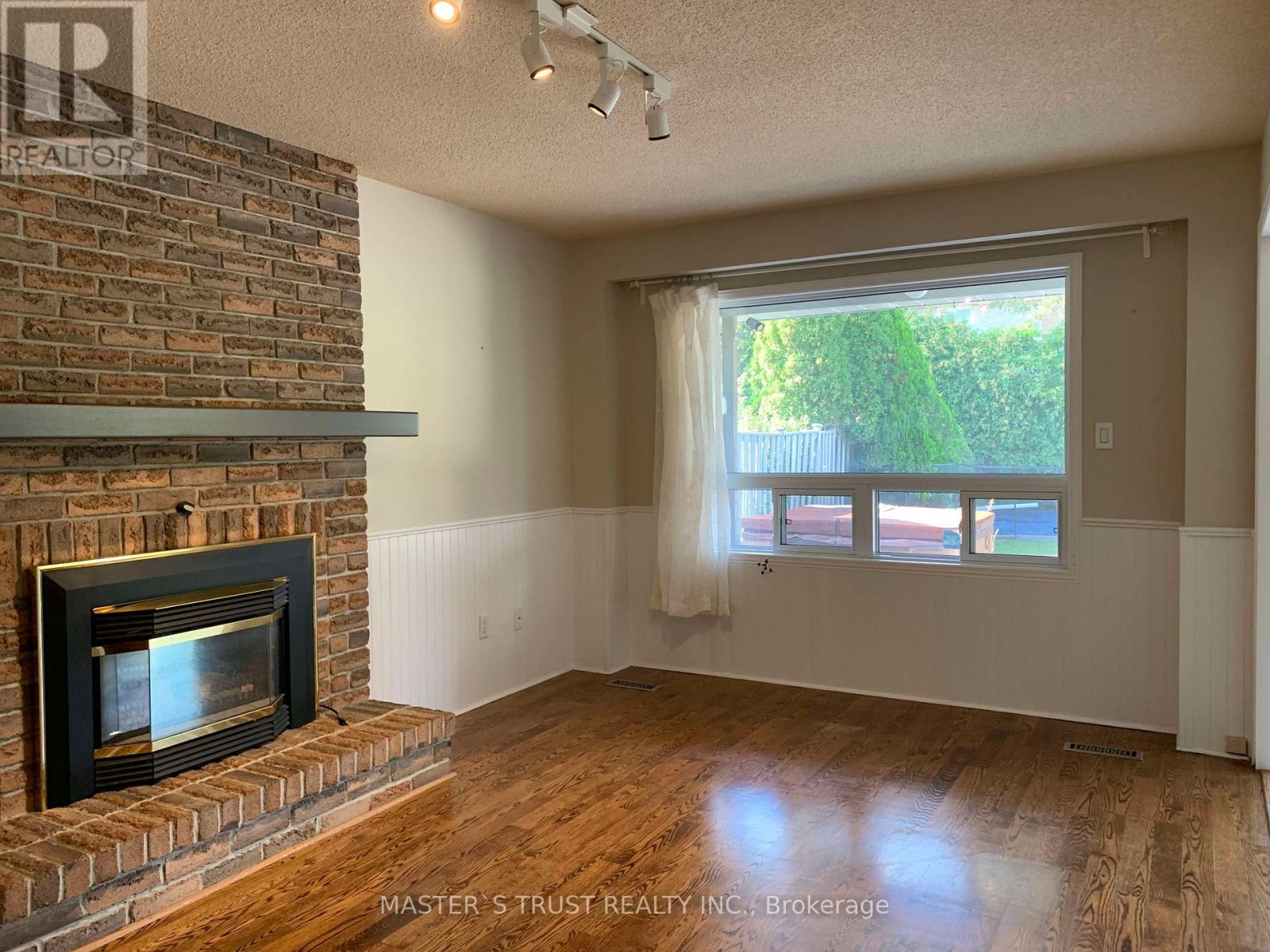 112 KRIEGHOFF AVENUE — photo 7