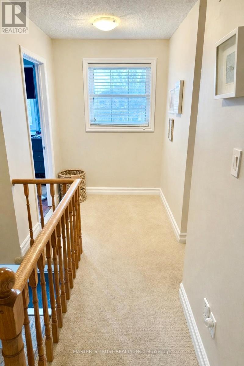 112 KRIEGHOFF AVENUE — photo 9