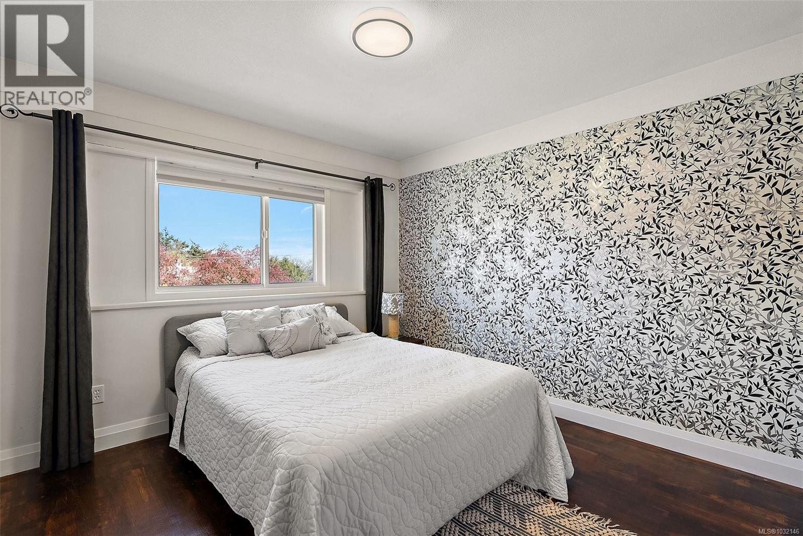  1885 Skylark Place, Saanich