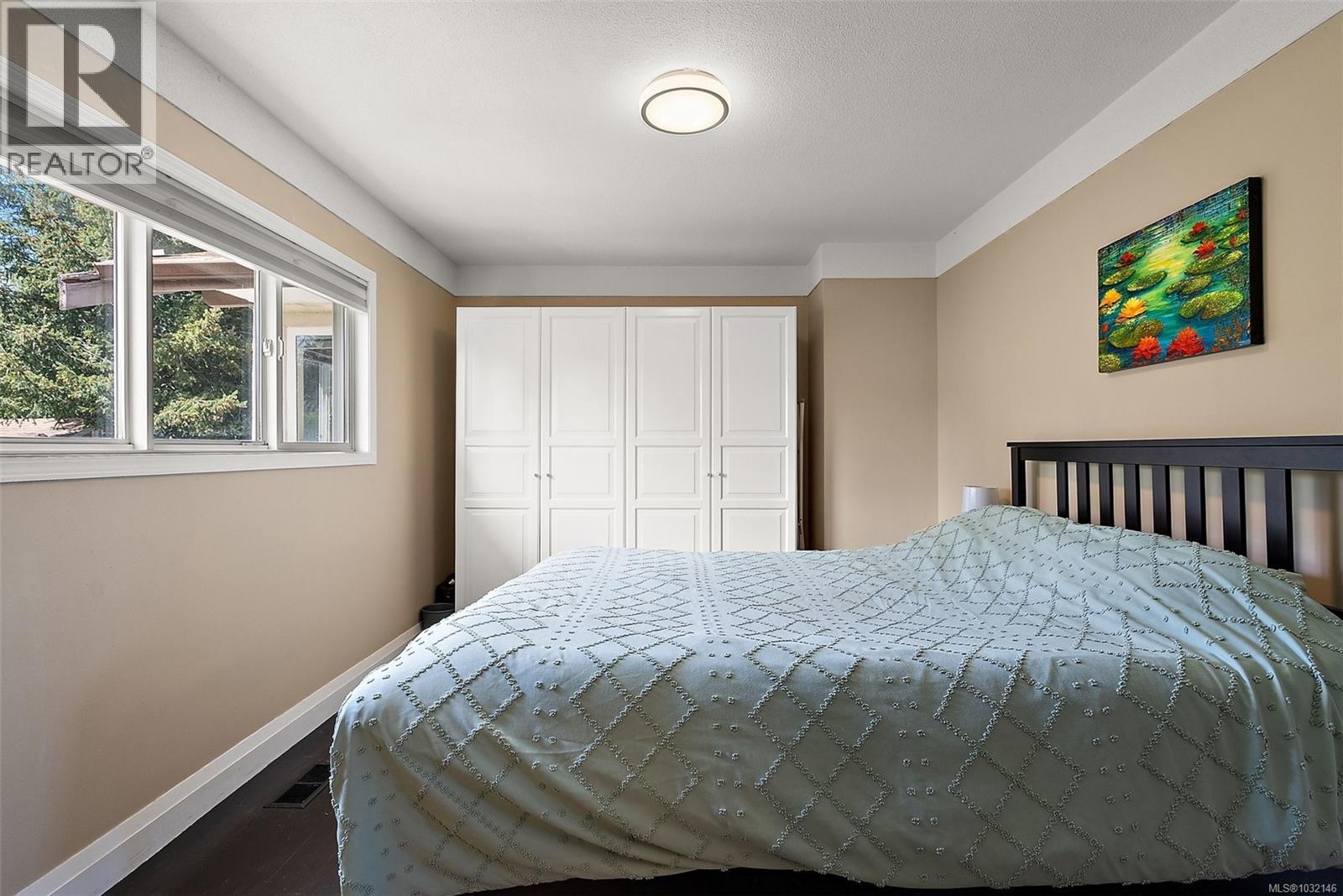  1885 Skylark Place, Saanich