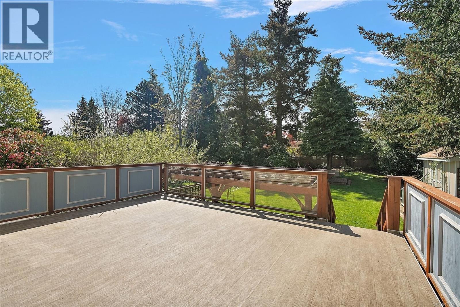  1885 Skylark Place, Saanich