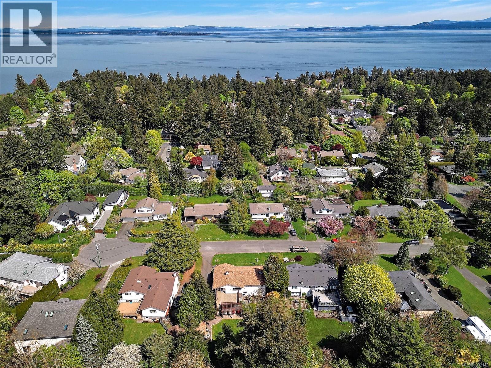  1885 Skylark Place, Saanich