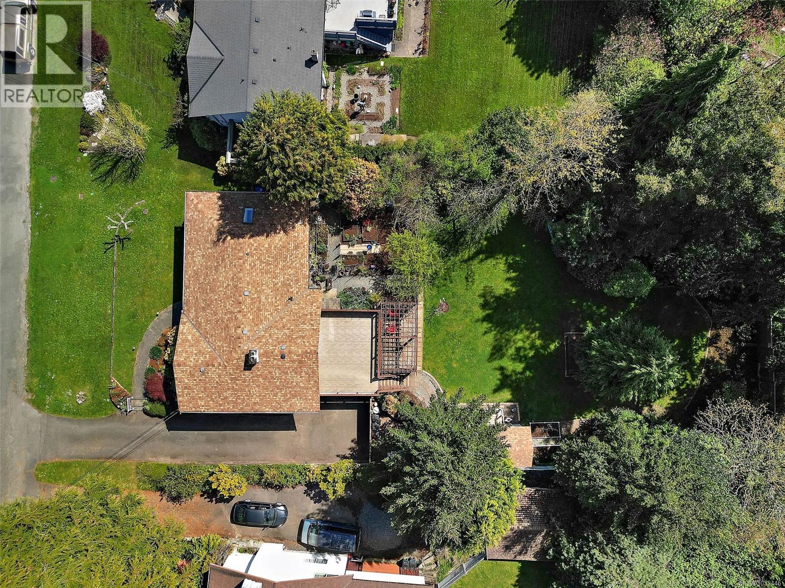  1885 Skylark Place, Saanich