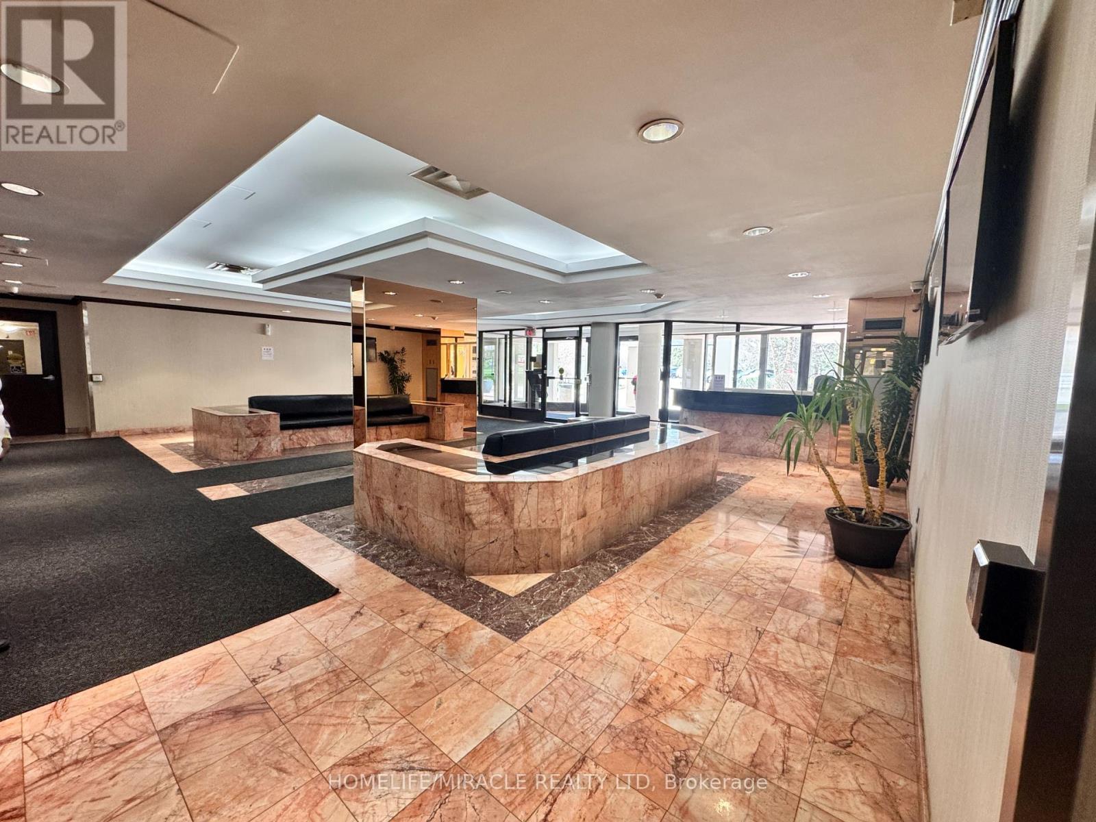 #214 1 ROWNTREE ROAD - 16