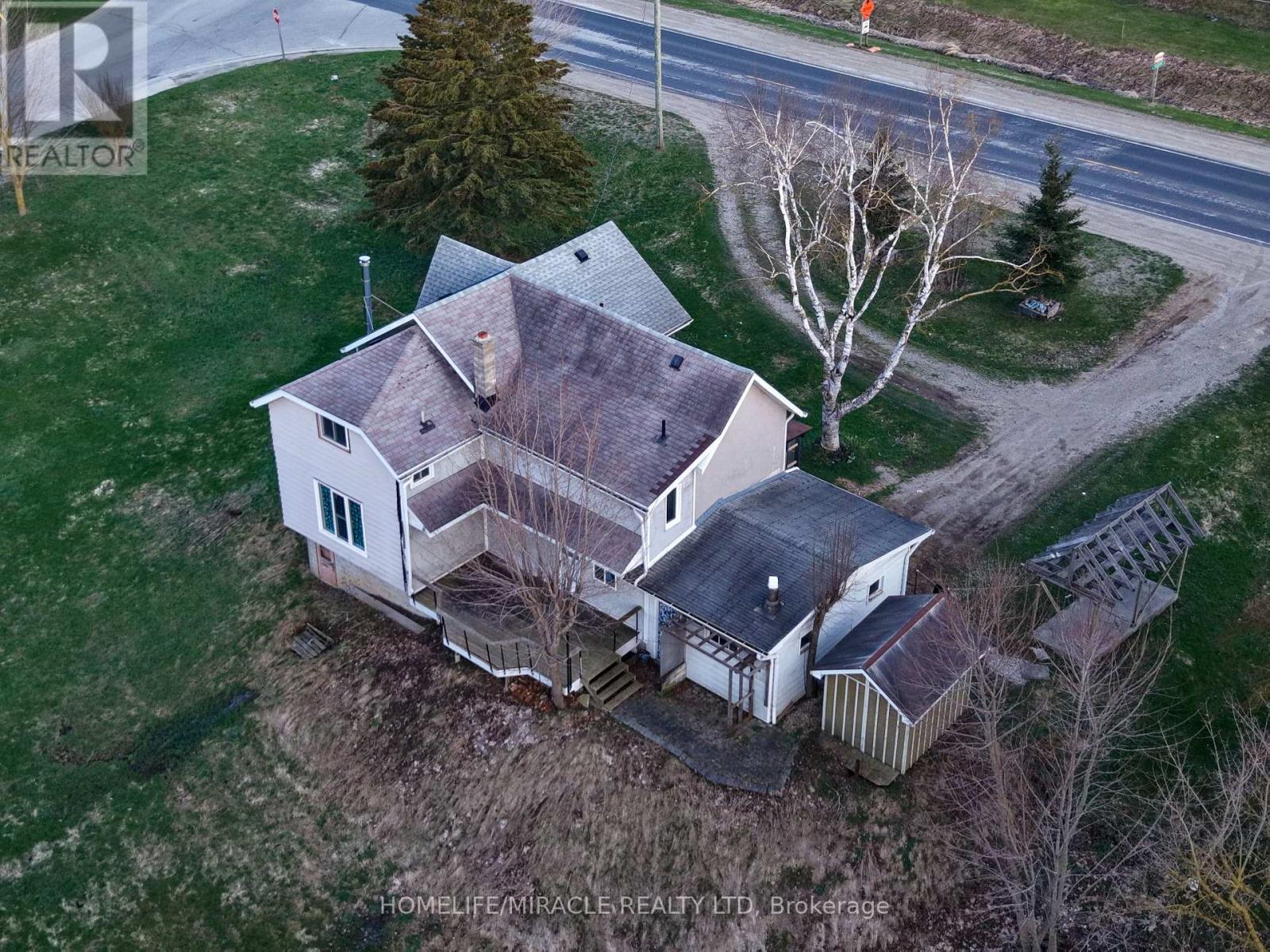 7964 WELLINGTON COUNTY 109 ROAD — photo 40