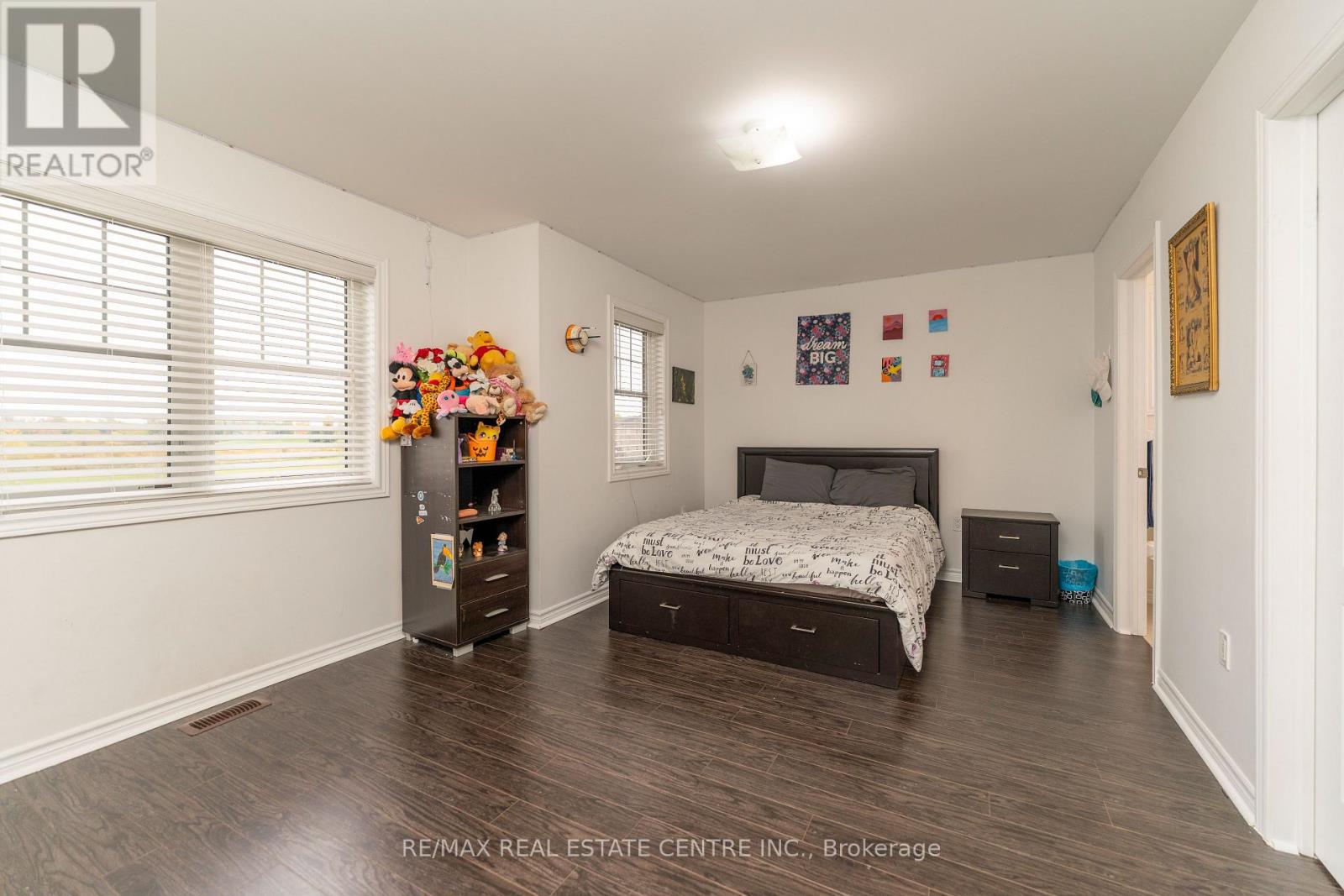 417 TANSLEY STREET — photo 18