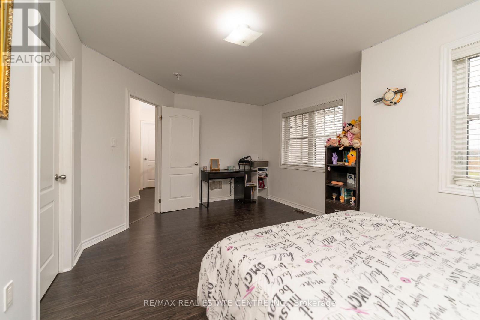 417 TANSLEY STREET — photo 20