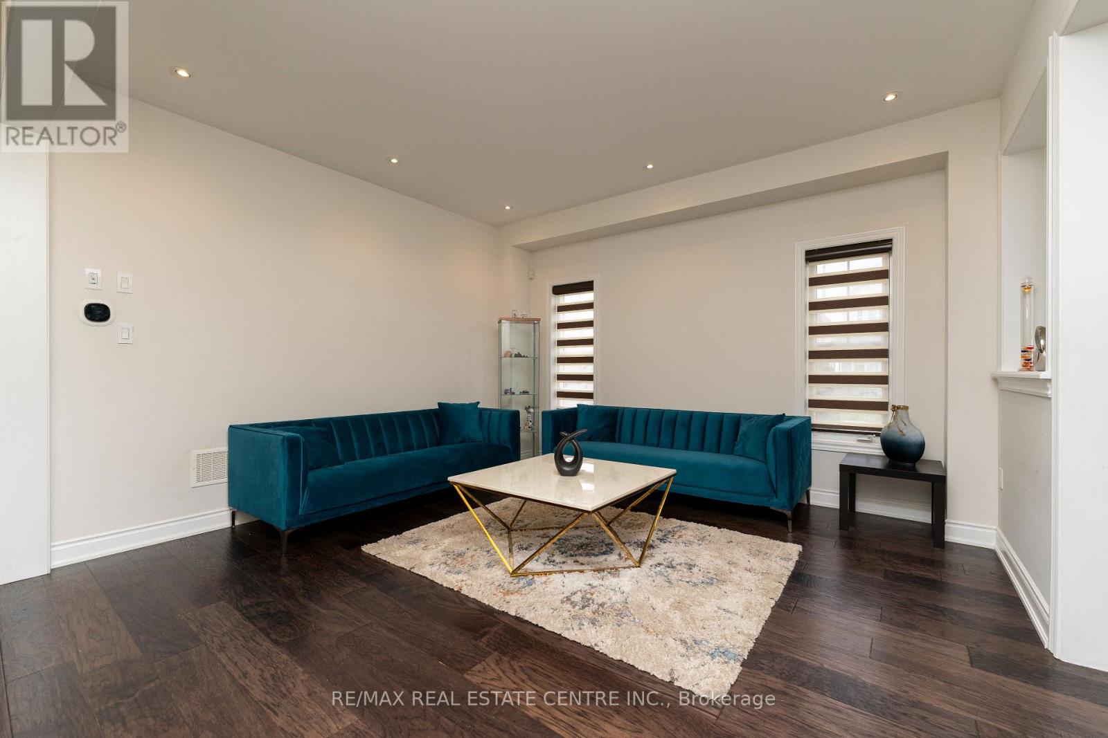 417 TANSLEY STREET — photo 7