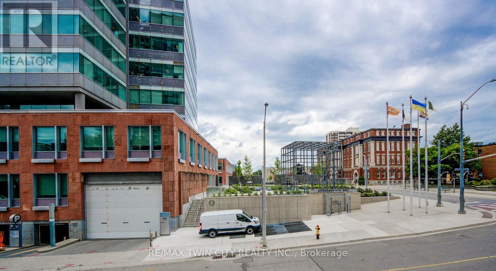 #112 85 DUKE STREET W - 19