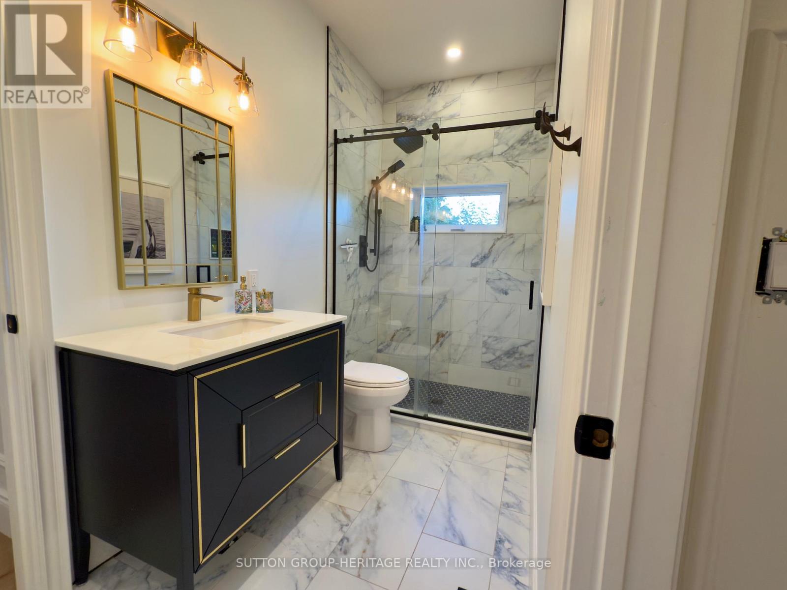 16 COULCLIFF BOULEVARD - 23