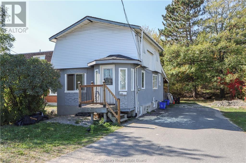 1233 Notre Dame Avenue - 1