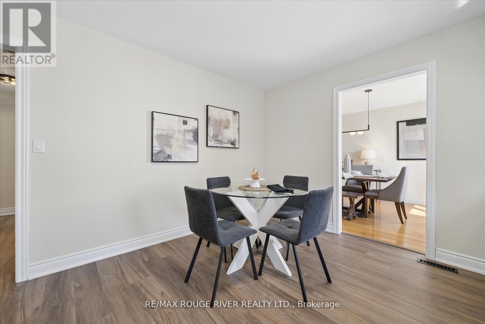 54 ROSALYNNE AVENUE — photo 23