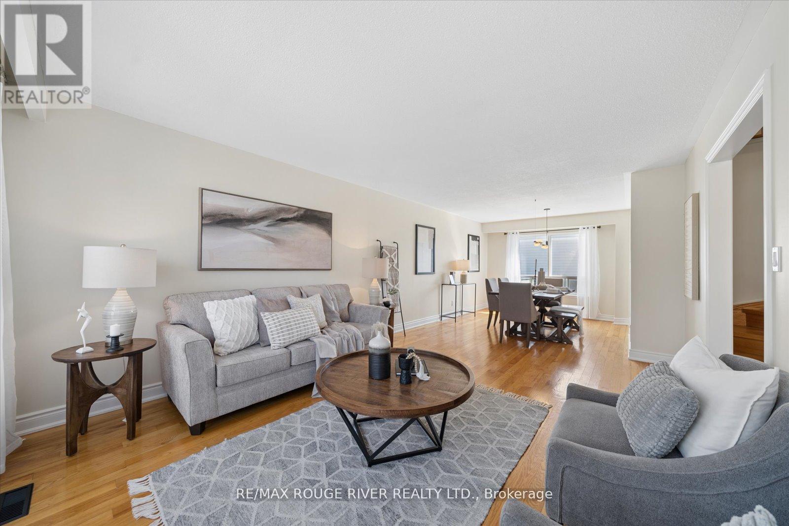 54 ROSALYNNE AVENUE — photo 8