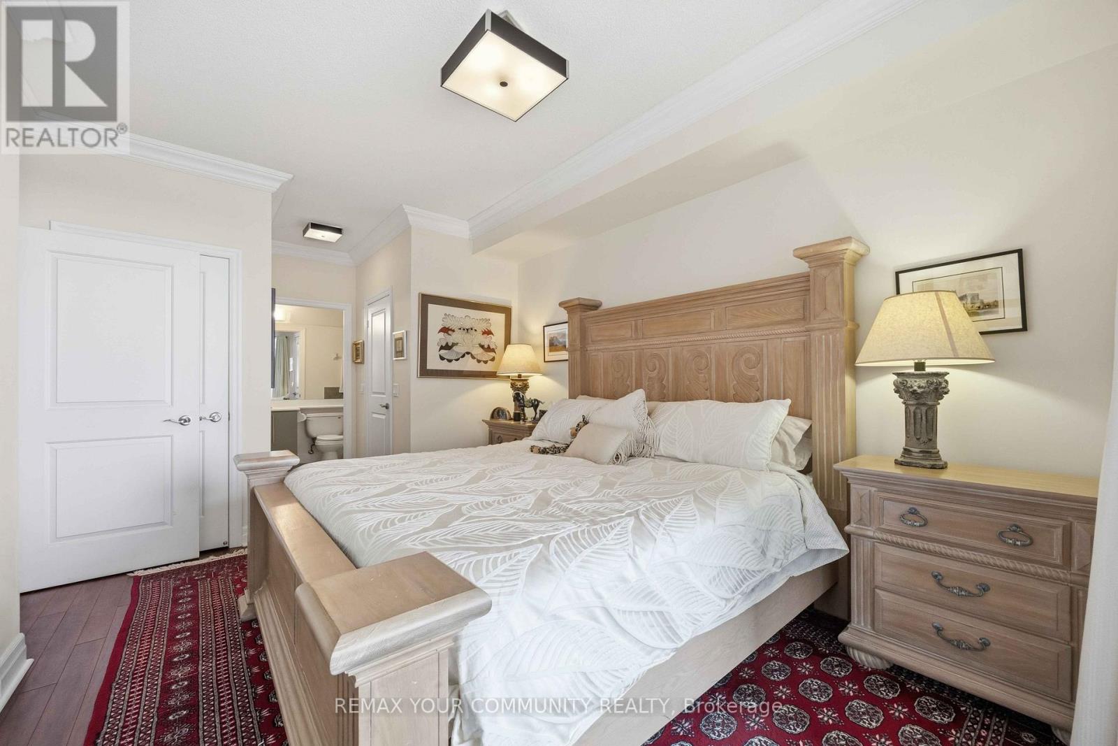 #215 58 MARINE PARADE DRIVE - 18