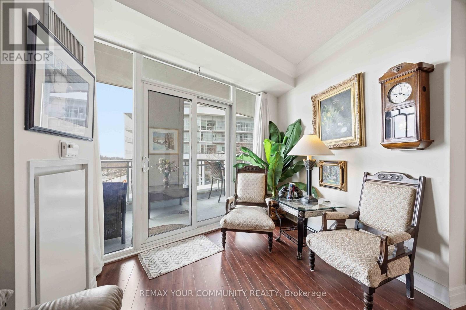 #215 58 MARINE PARADE DRIVE - 16