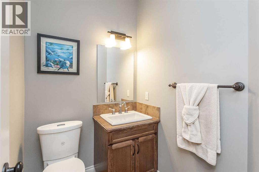2 Piece Mainfloor Bathroom
