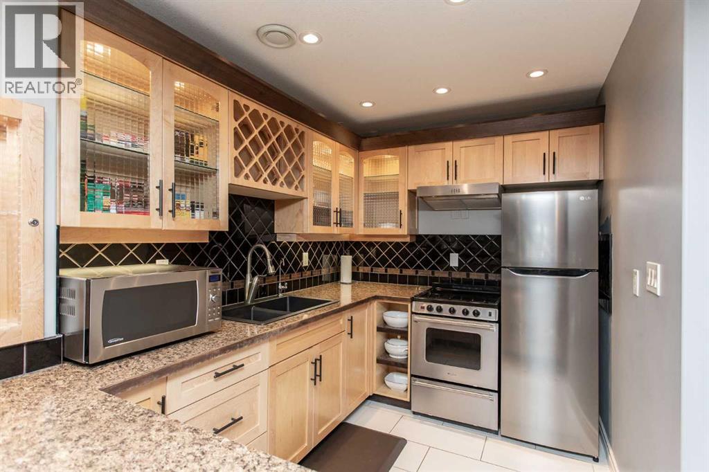 Basement - Kitchen