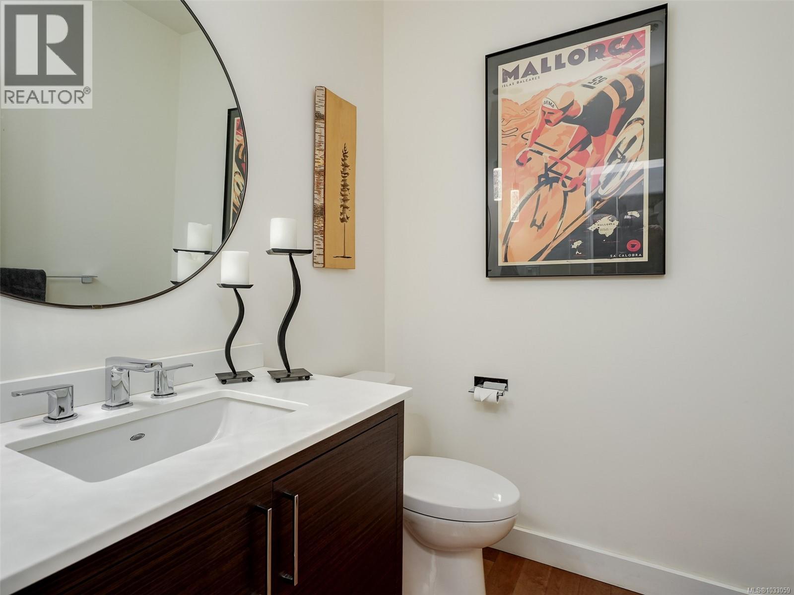 Guest Powder Room