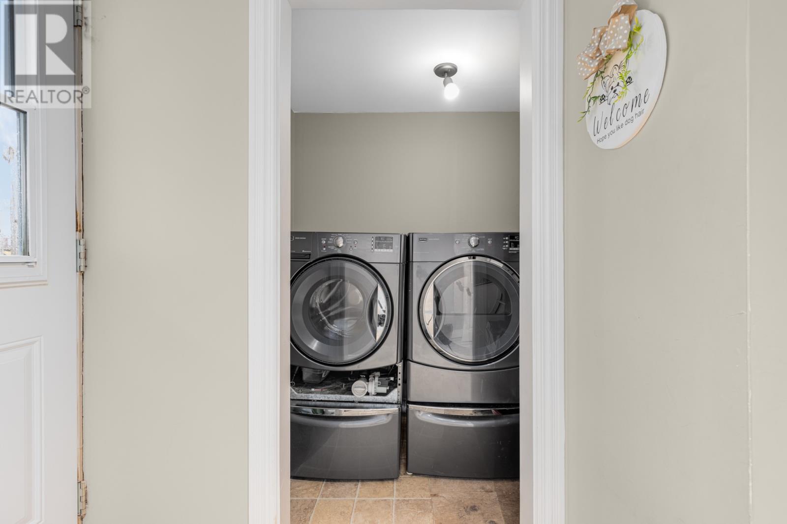 21 Nichol Avenue - 16