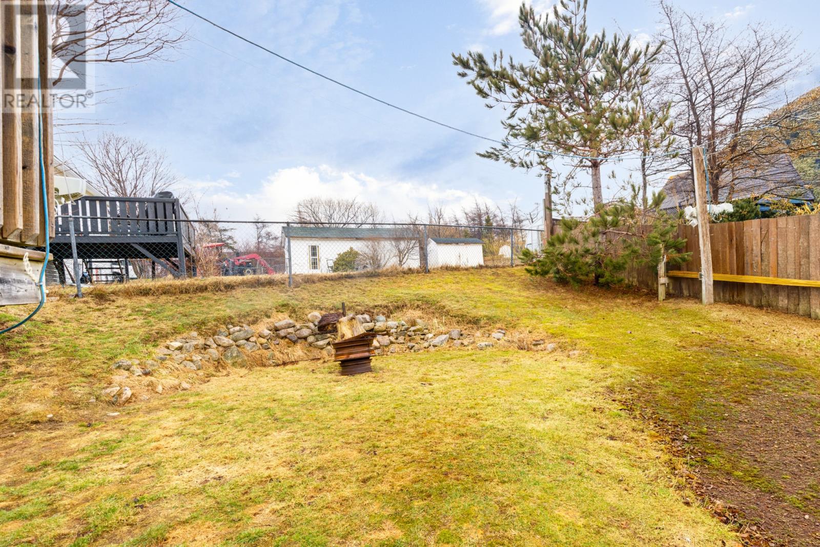 21 Nichol Avenue - 19