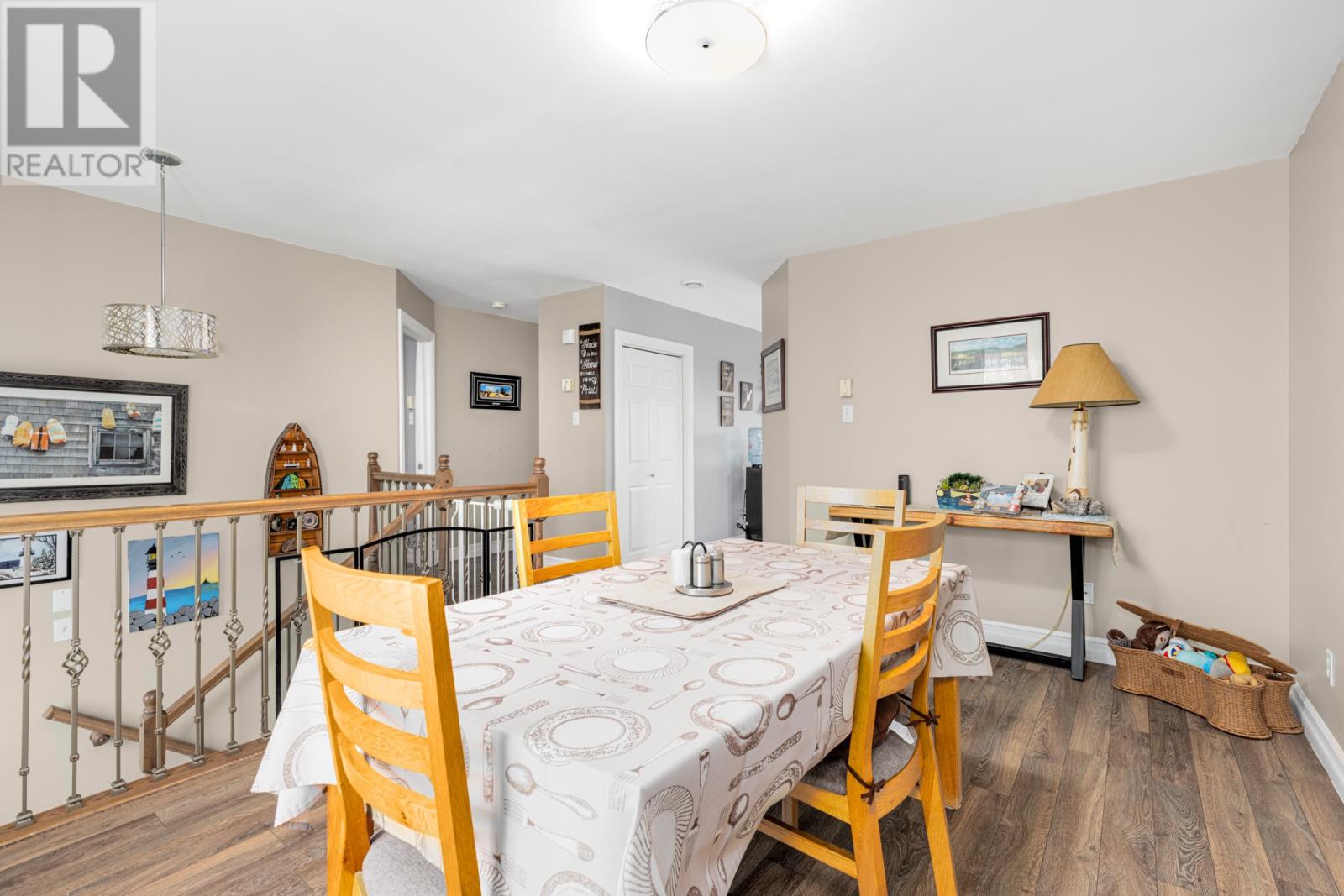 21 Nichol Avenue - 4