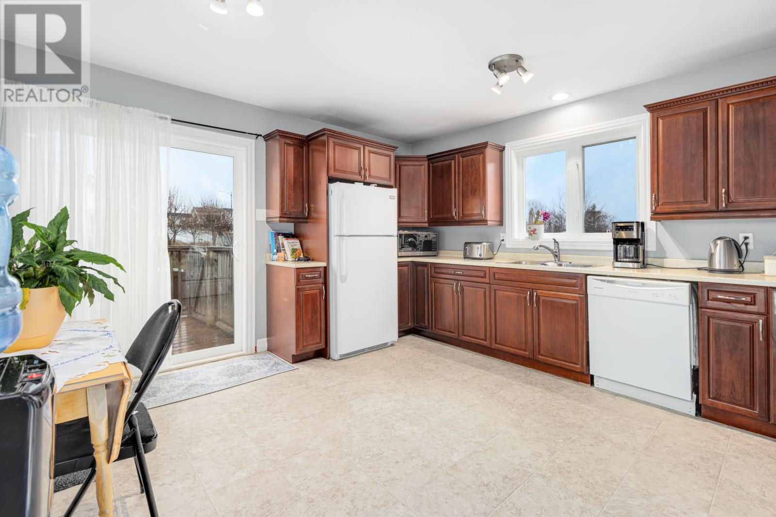 21 Nichol Avenue - 5