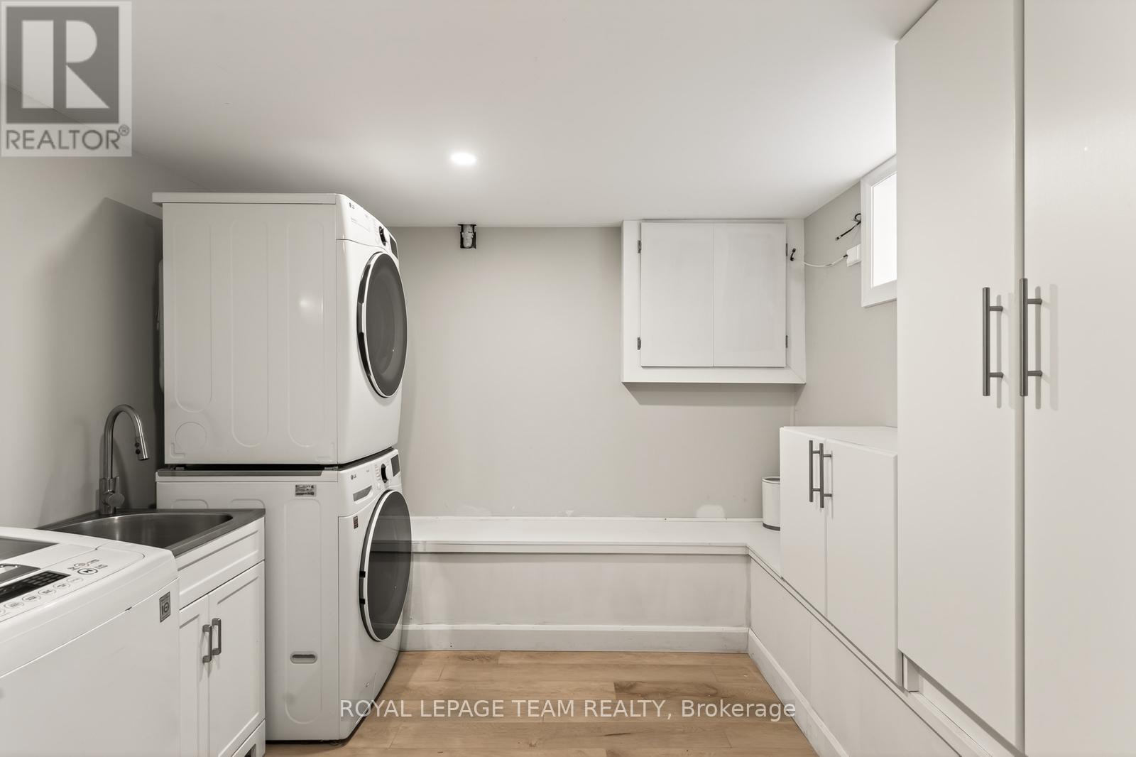 318 CLEMOW AVENUE - 26