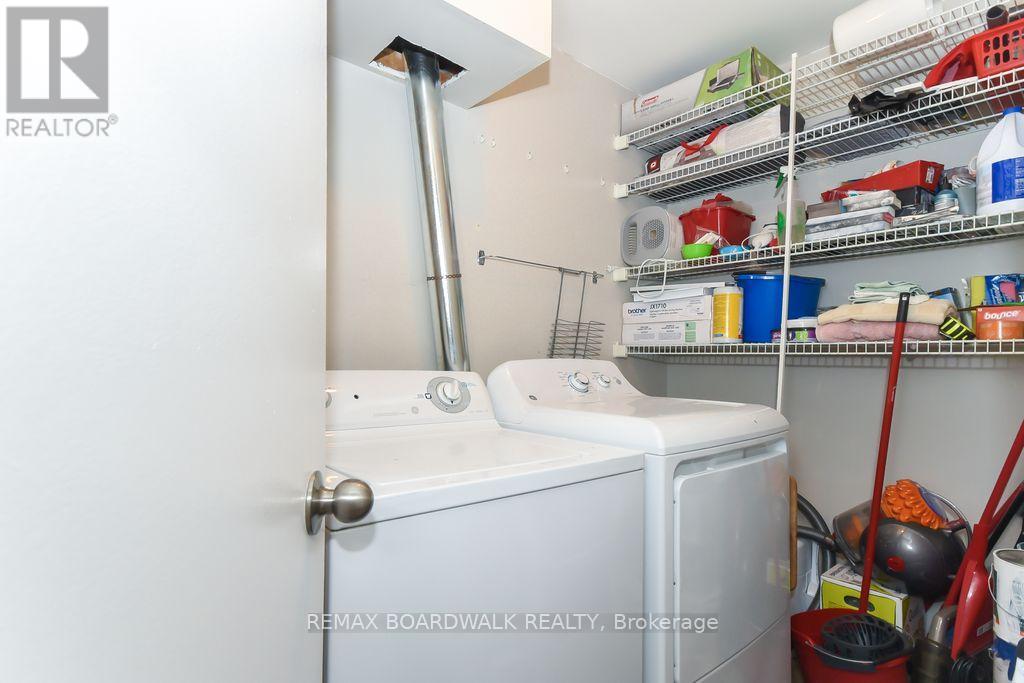 #87A 758 ST. ANDRE DRIVE - 19