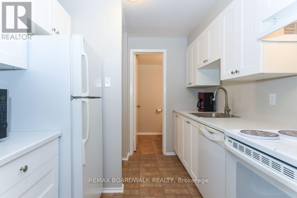 #87A 758 ST. ANDRE DRIVE - 9