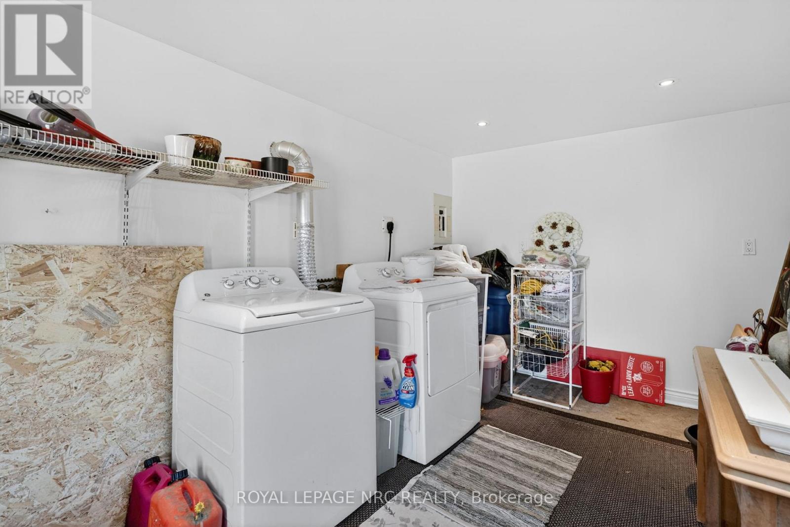 3979 WELLINGTON COURT — photo 20