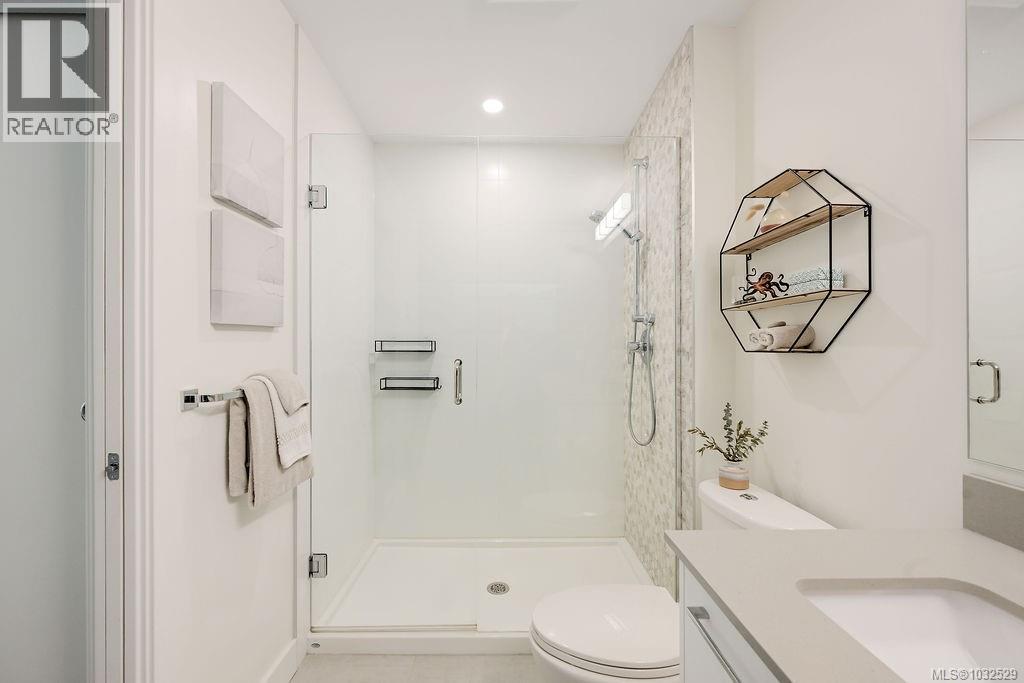 111 960 Reunion Avenue, Langford