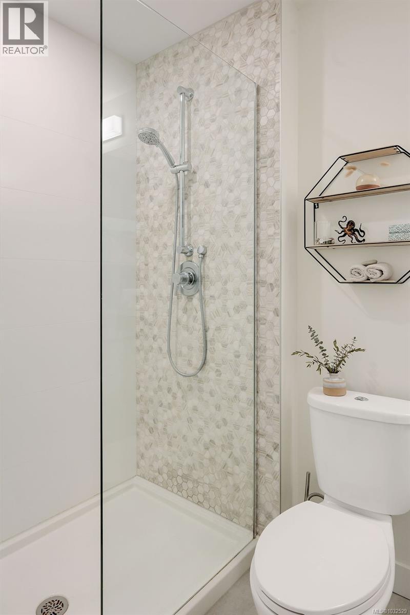 111 960 Reunion Avenue, Langford