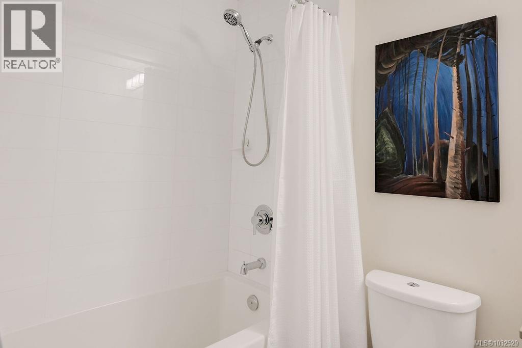 111 960 Reunion Avenue, Langford