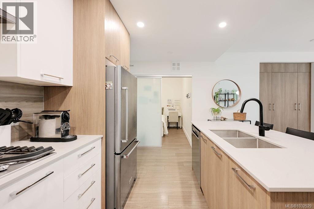 111 960 Reunion Avenue, Langford