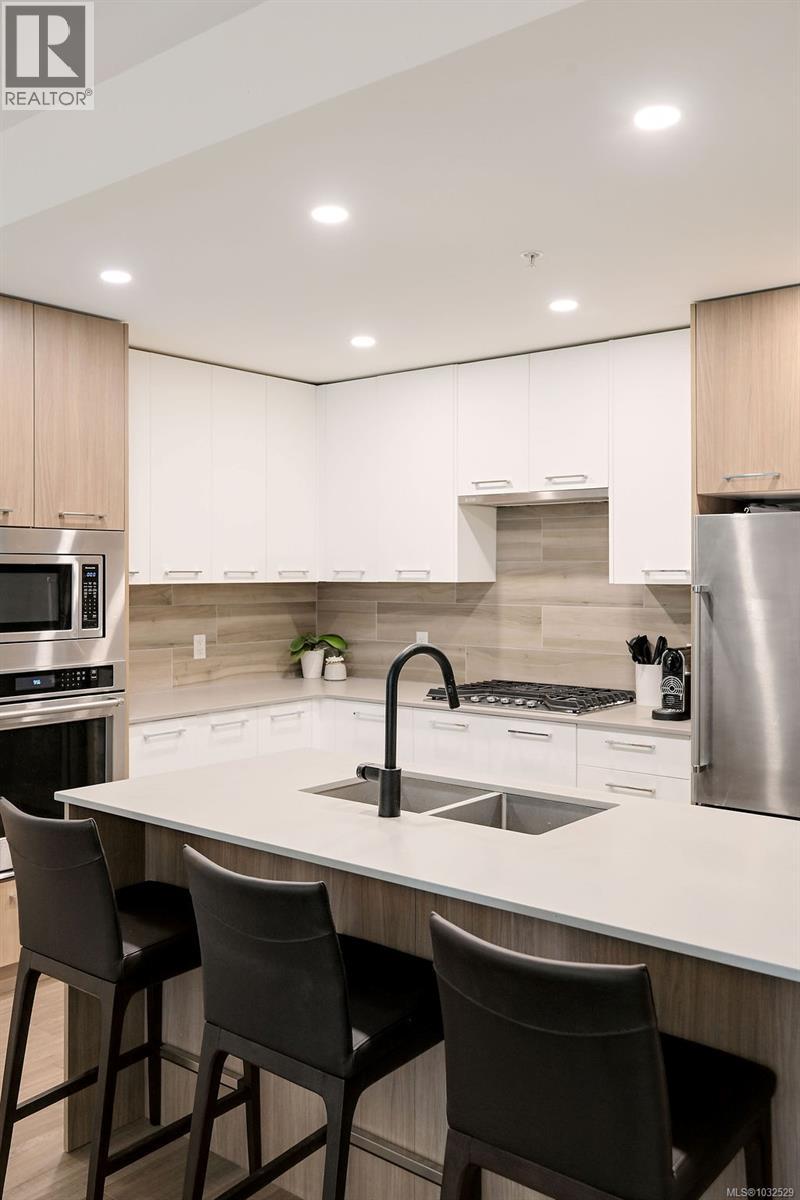 111 960 Reunion Avenue, Langford