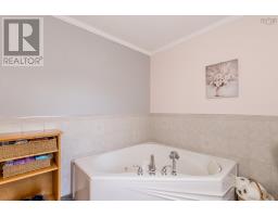 163 Orchard Street, Berwick, NS B0P1E0 Photo 34
