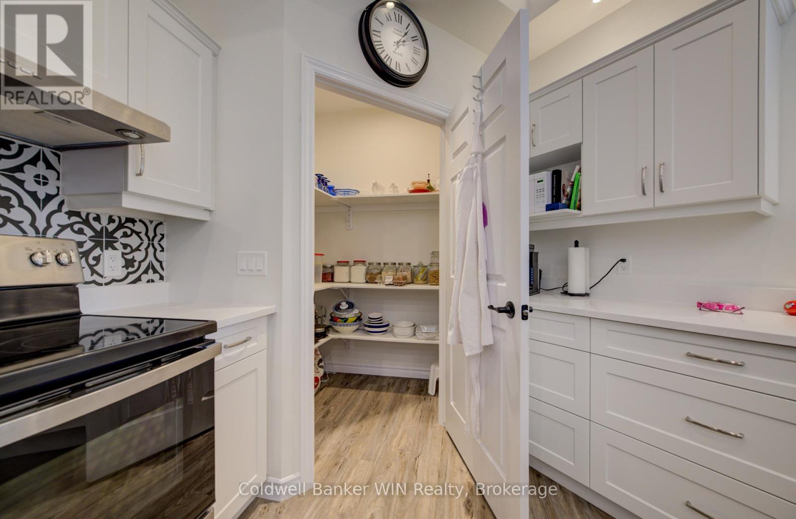 115 BROOMER CRESCENT - 17