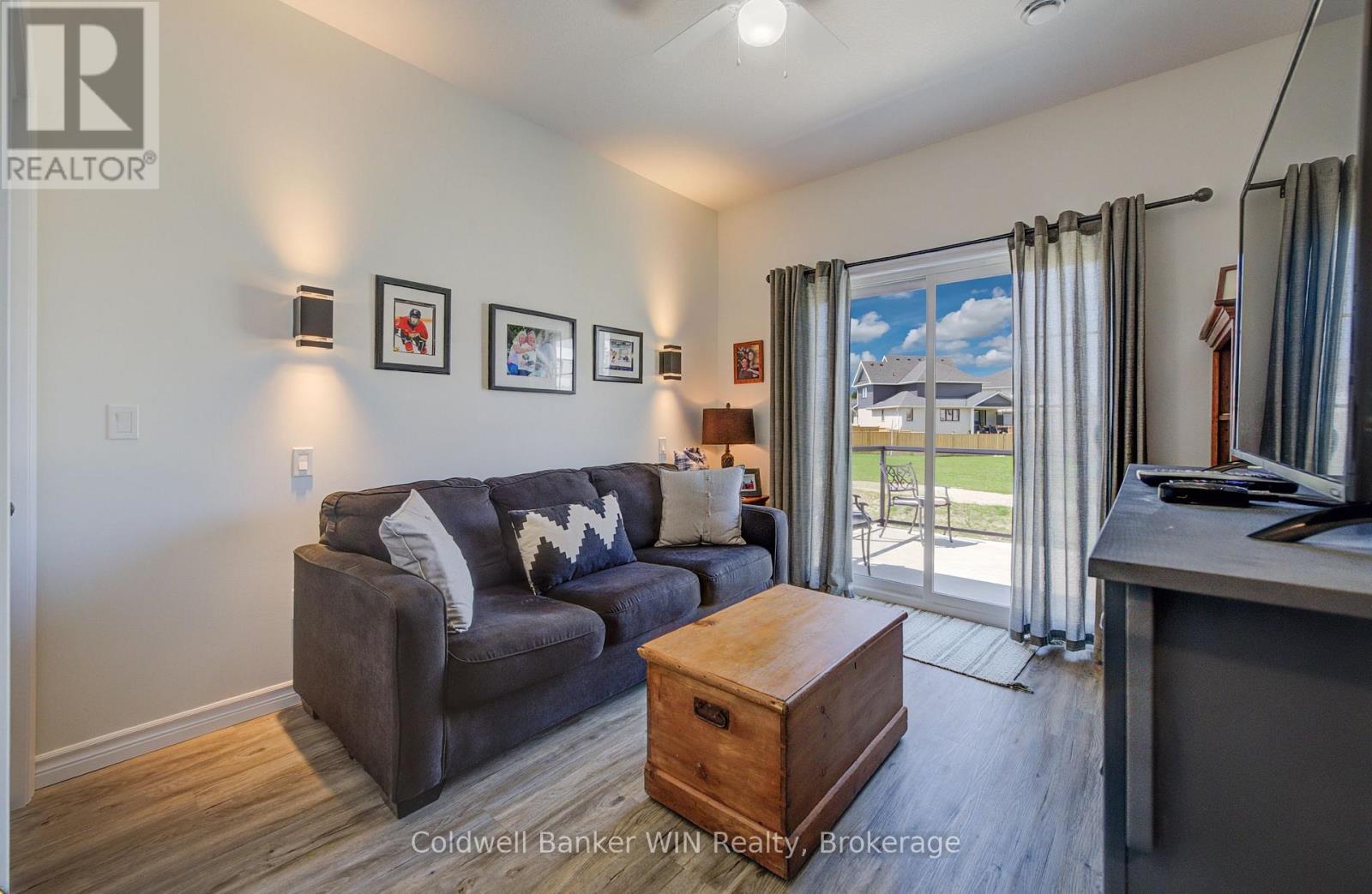 115 BROOMER CRESCENT - 25