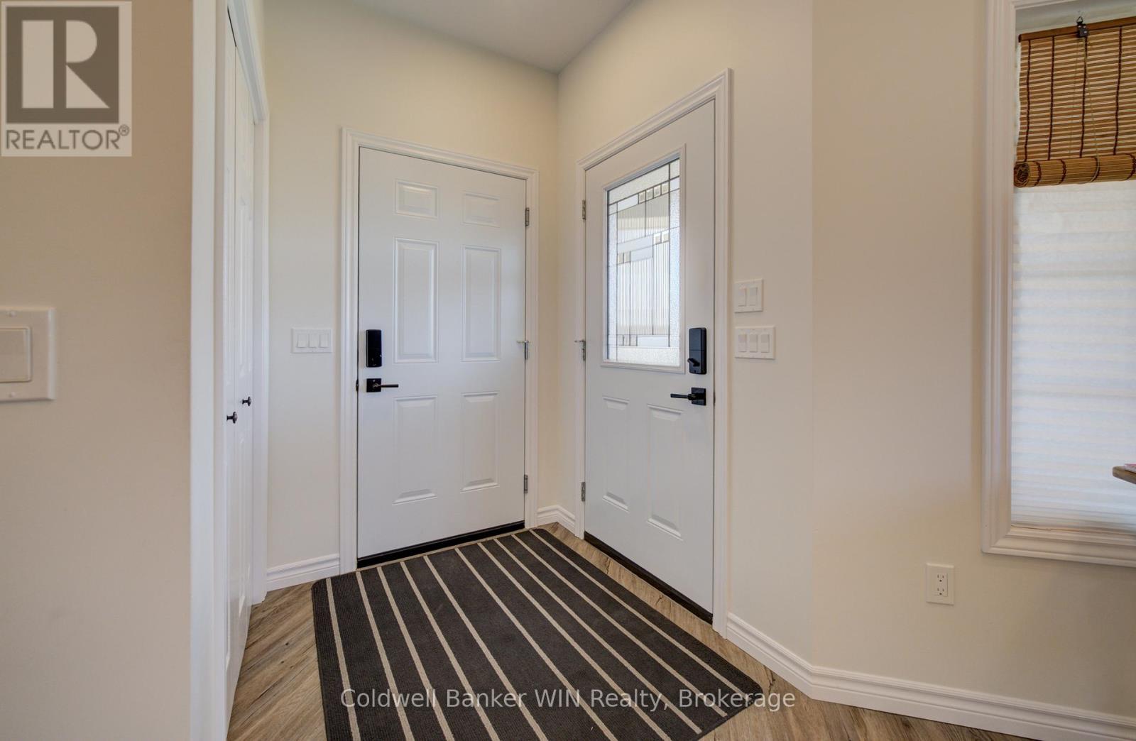 115 BROOMER CRESCENT - 5