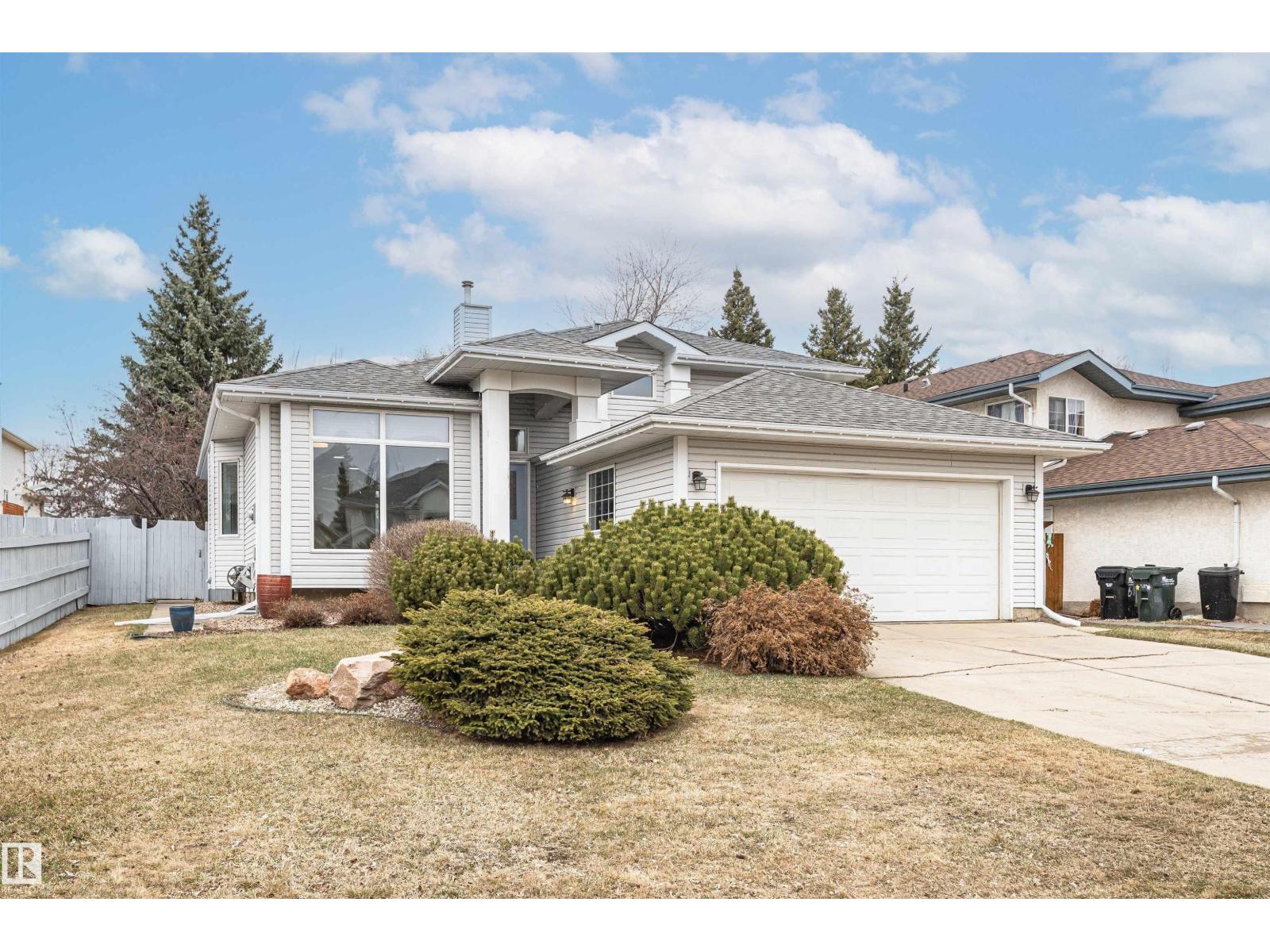 66 COURTENAY DR, Sherwood Park