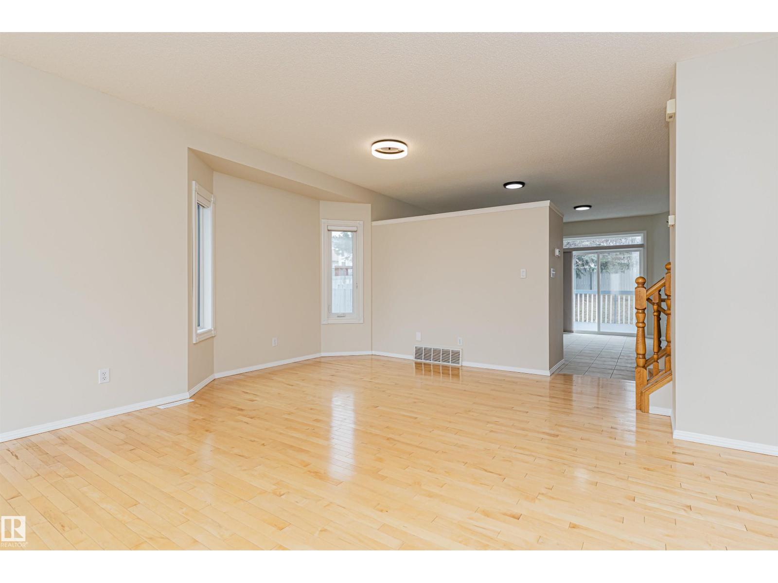 66 COURTENAY DR, Sherwood Park