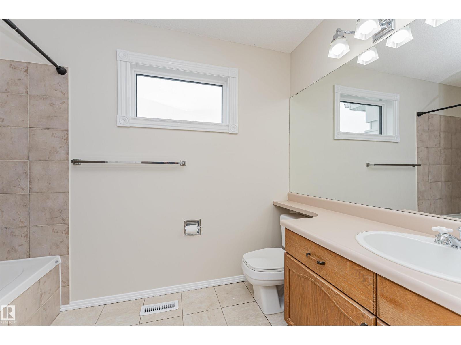 66 COURTENAY DR, Sherwood Park