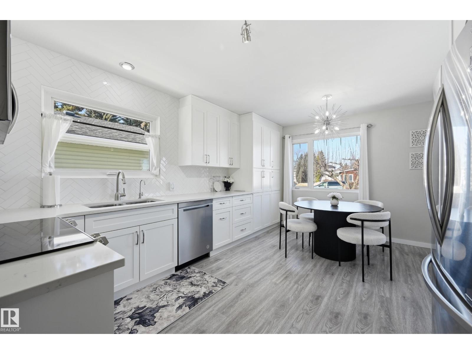 7719 71 AV NW, Edmonton