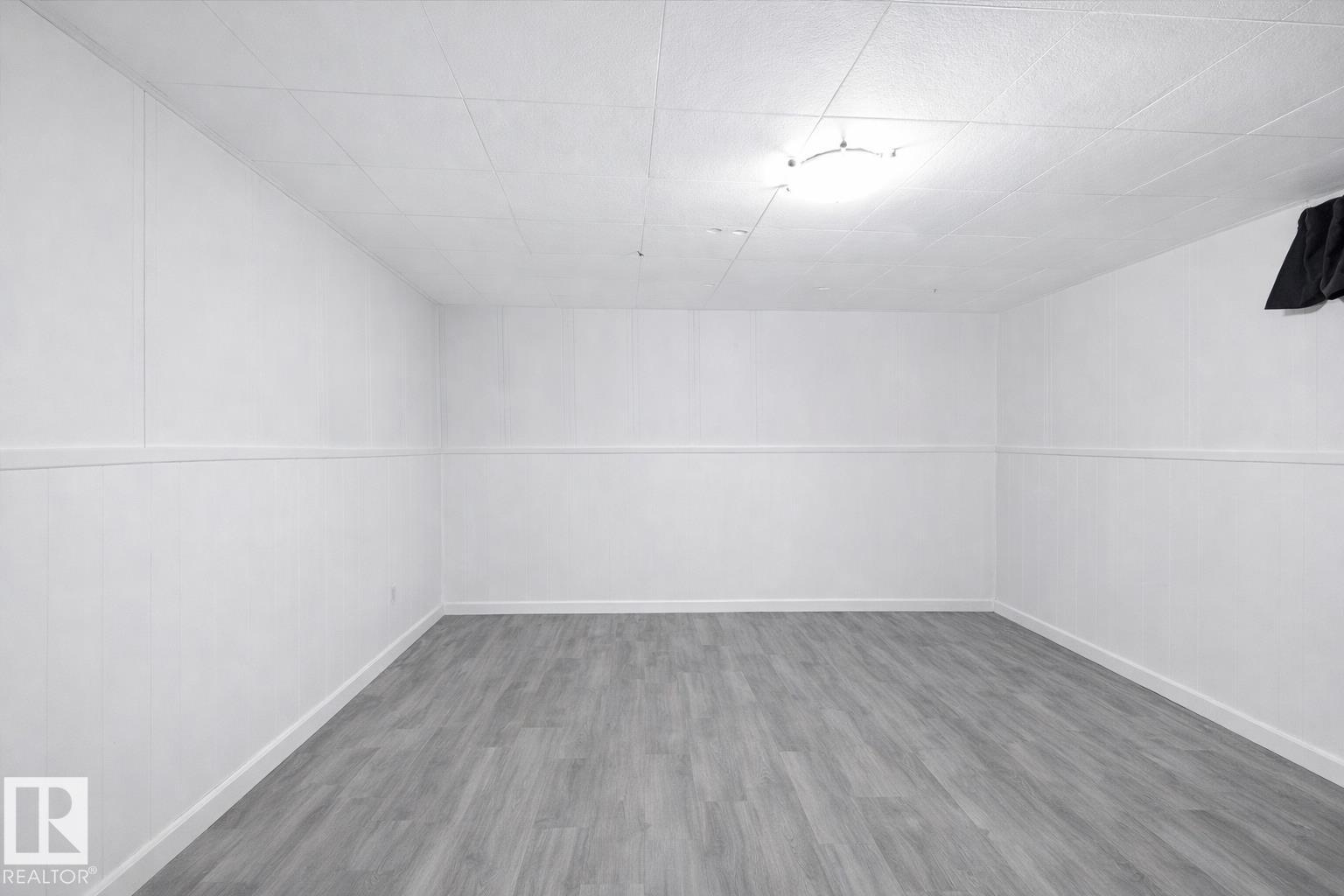 7719 71 AV NW, Edmonton