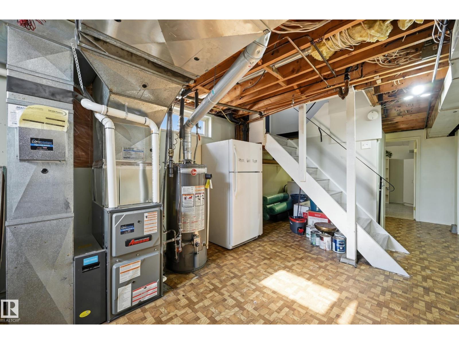 7719 71 AV NW, Edmonton