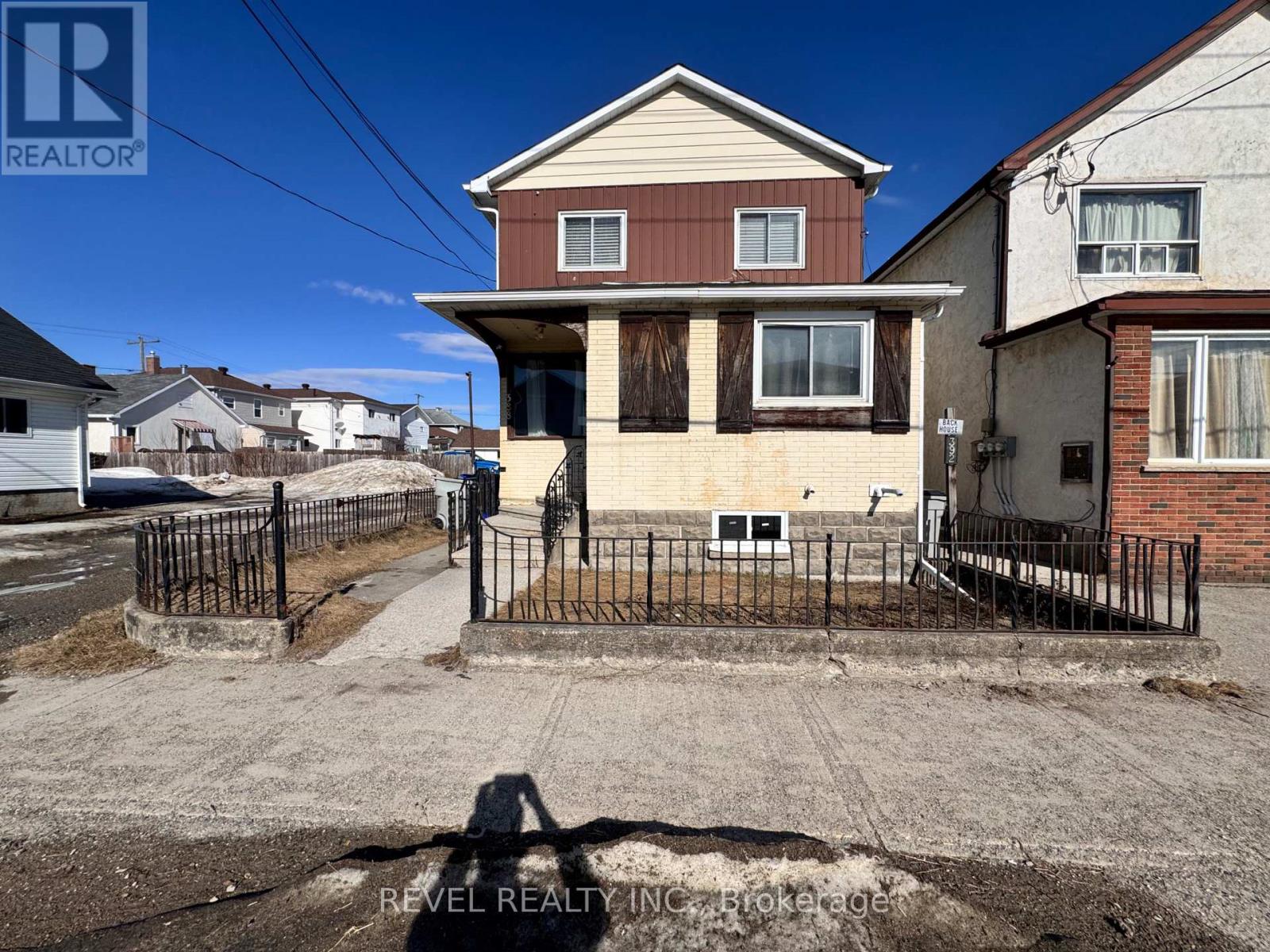 388 PINE STREET S - 1
